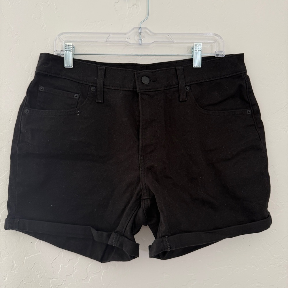 ✨ Levi’s Black Denim Mid Length Shorts Sz 32 NWOT